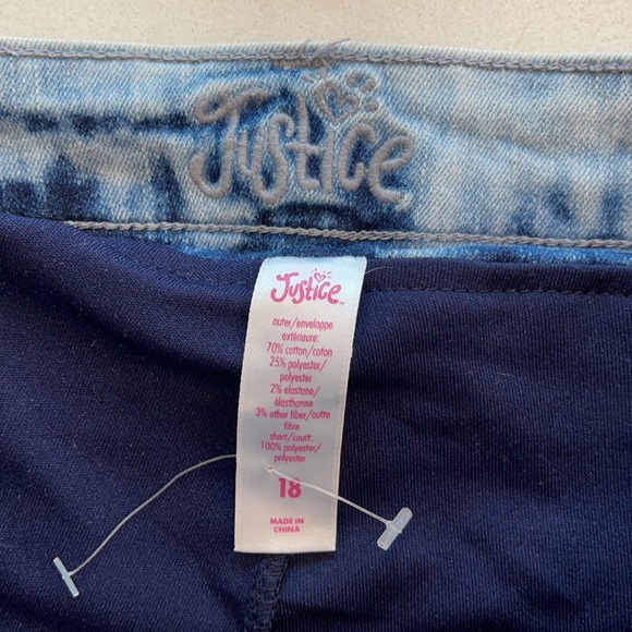 Justice Jean Skort - Picture 2 of 4